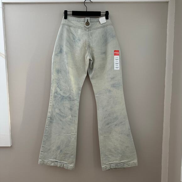 Choice by Calvin Klein Women’s Ultra Low Flare Light Acid Washed Jeans Size 30L - Picture 6 of 11